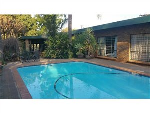 3 Bed House in Die Wilgers