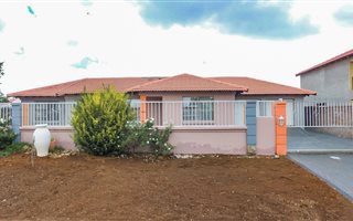 3 Bedroom House in Albertsdal