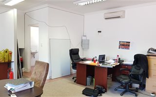 80 m² Commercial space in Mt Edgecombe