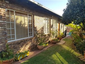 3 Bed Townhouse in Clubview