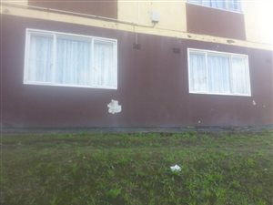 2 Bed Flat in Newlands East