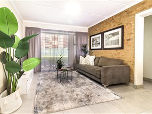 2 Bed Apartment in Pomona