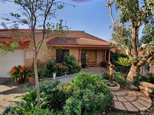3 Bed House in Kiepersol