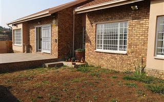3 Bedroom Apartment in Glenvista
