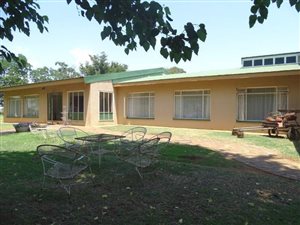 8.6 ha Farm in Wilgeboom AH