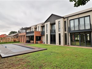 5 Bed House in Southdowns Estate