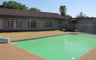 4 Bedroom House in Flora Gardens