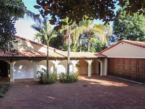 4 Bedroom House in Waterkloof Ridge