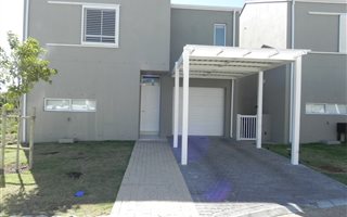 3 Bedroom House in Somerset Lakes