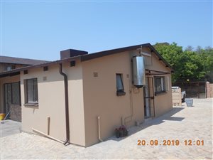 Bachelor apartment in Boksburg Central