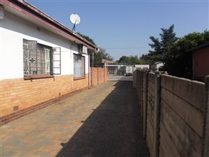 4 Bed House in Mayville