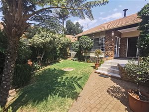 4 Bed House in Harmelia
