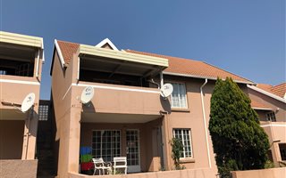 3 Bedroom Apartment in Radiokop