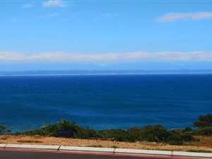 915 m² Land available in De Bakke