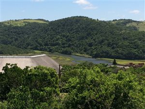 824 m² Land available in Morgans Bay