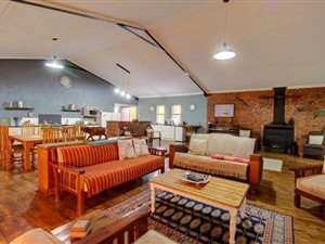 7 Bed House in Grootfontein Estate