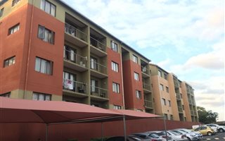 3 Bedroom Flat in Montclair