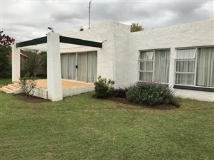 3 Bed House in Dunnottar