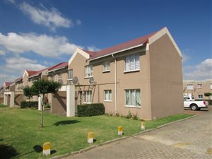 2 Bed Townhouse in Bramley View