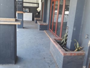 240 m² Commercial space in Windermere