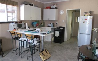 1 Bedroom Garden Cottage in Johannesburg North