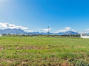 1223 m² Land available in Stellenbosch Central
