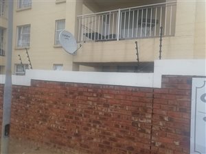 2 Bed Apartment in Rensburg