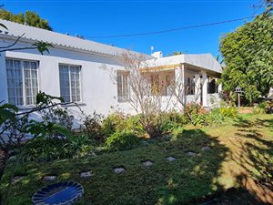 4 Bed House in De Rust