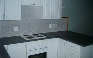 2 Bedroom Apartment in Die Hoewes