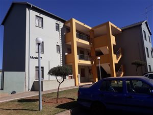 2 Bed Apartment in Jabulani
