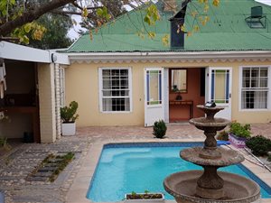 8 Bed House in Oudtshoorn