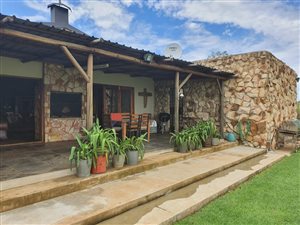4.7 ha Farm in Sterkfontein and surrounds