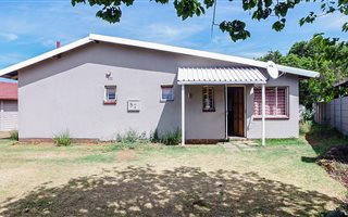 3 Bedroom House in Klopperpark