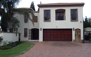 5 Bedroom House in Dainfern