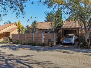 2 Bed Simplex in Wilgeheuwel