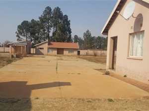 2.1 ha Farm in Westonaria