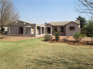 4 Bed House in Blue Saddle Ranches