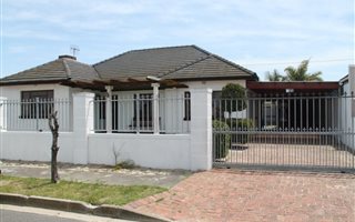 3 Bedroom House in Thornton