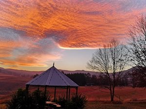 1305 m² Commercial space in Underberg