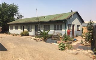1810 m² Industrial space in Springs Central