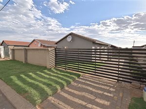 3 Bed House in Windmill Park