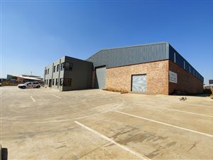 2476 m² Industrial space in Clayville