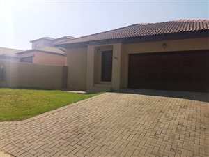 3 Bed House in Amberfield