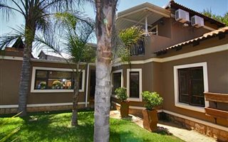 4 Bedroom Duplex in Silver Lakes Golf Estate