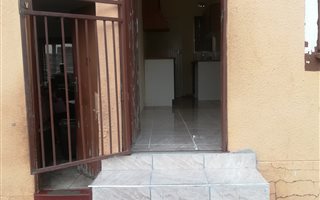 3 Bedroom Duplex in Bramley View