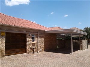3 Bed Townhouse in Van Der Hoff Park