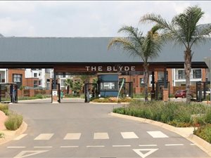 3 Bed Apartment in Willow Park Manor