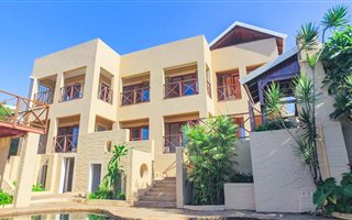 6 Bedroom House in Bluff