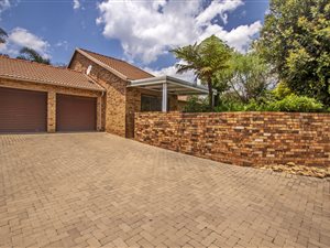 3 Bed Townhouse in Honeydew Ridge