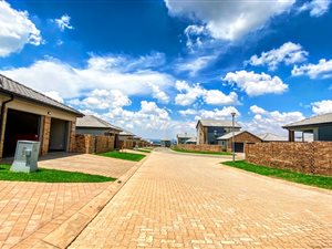 3 Bed House in Kya Sands